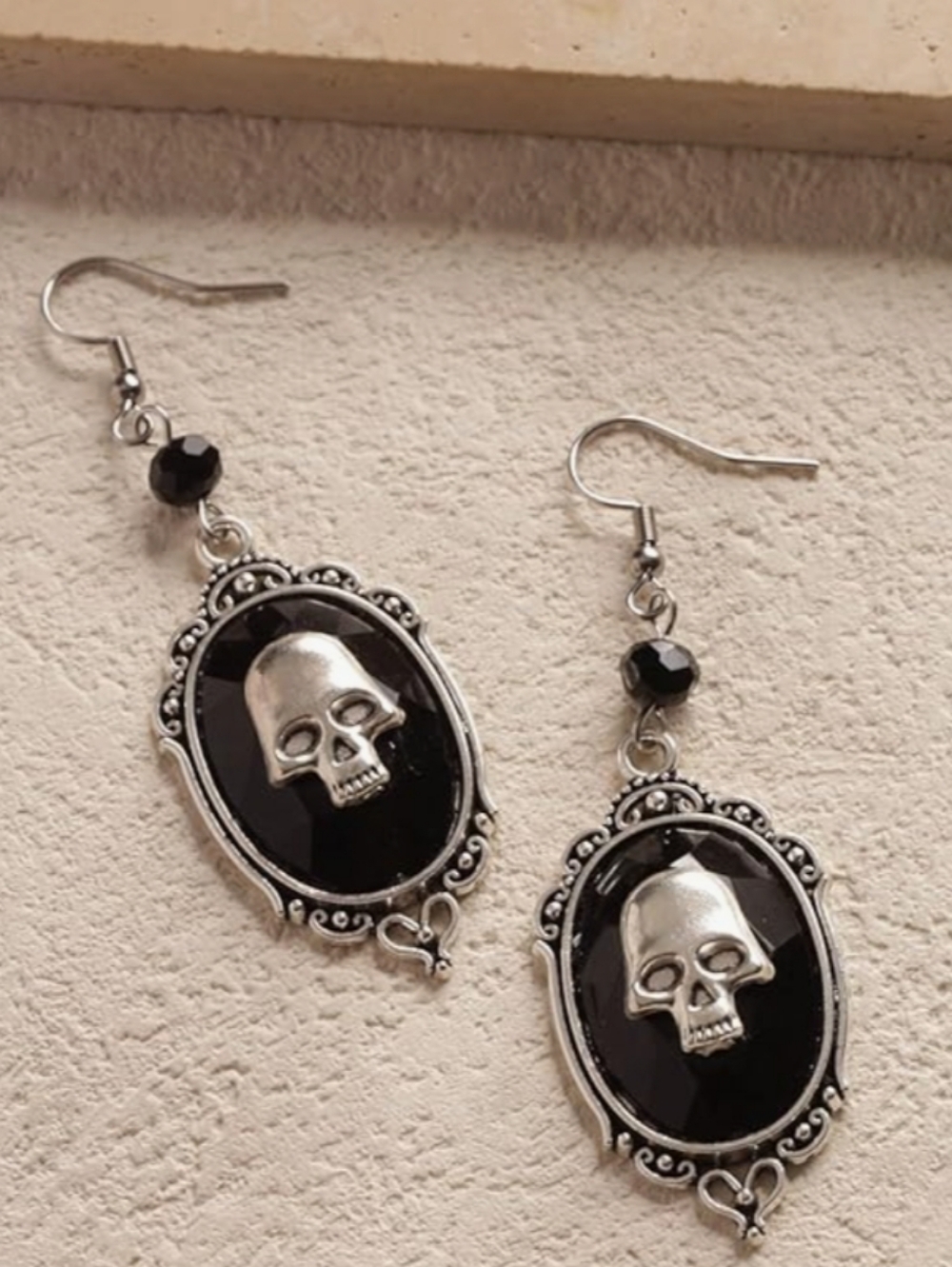 Victorian Gothic Skull Cameo Dangle Earrings - Black & Silver Punk Grunge
